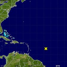 Strong Tropical Wave Expected to Begin Impacting Territory Tonight